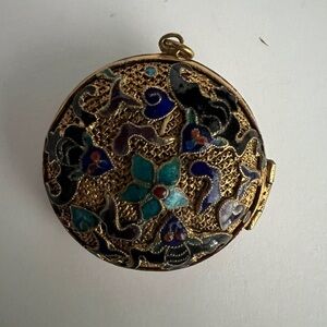 Vintage 80s/90s Elegant Silver Vermeil Mesh Hinged Pendant